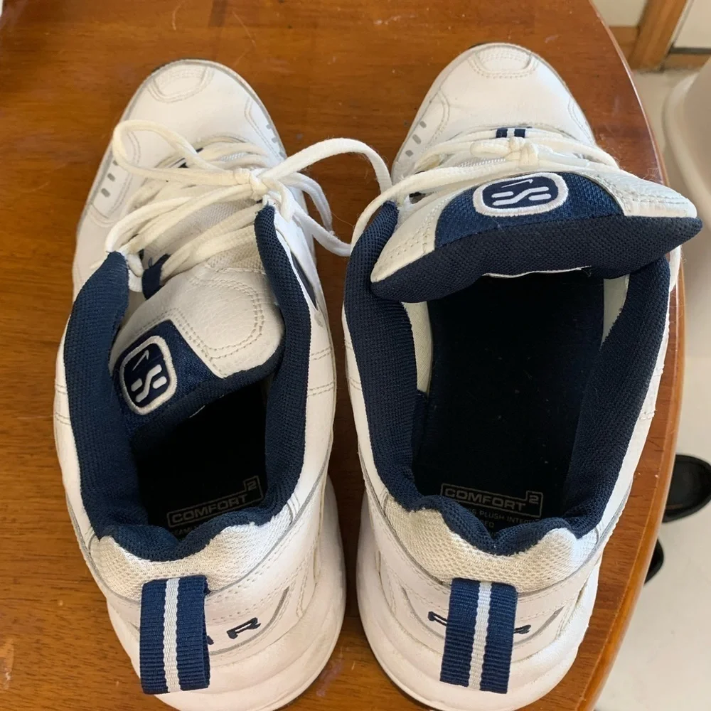 NIKE Air comfort cushion mens white sneakers size 12 blue Swoosh